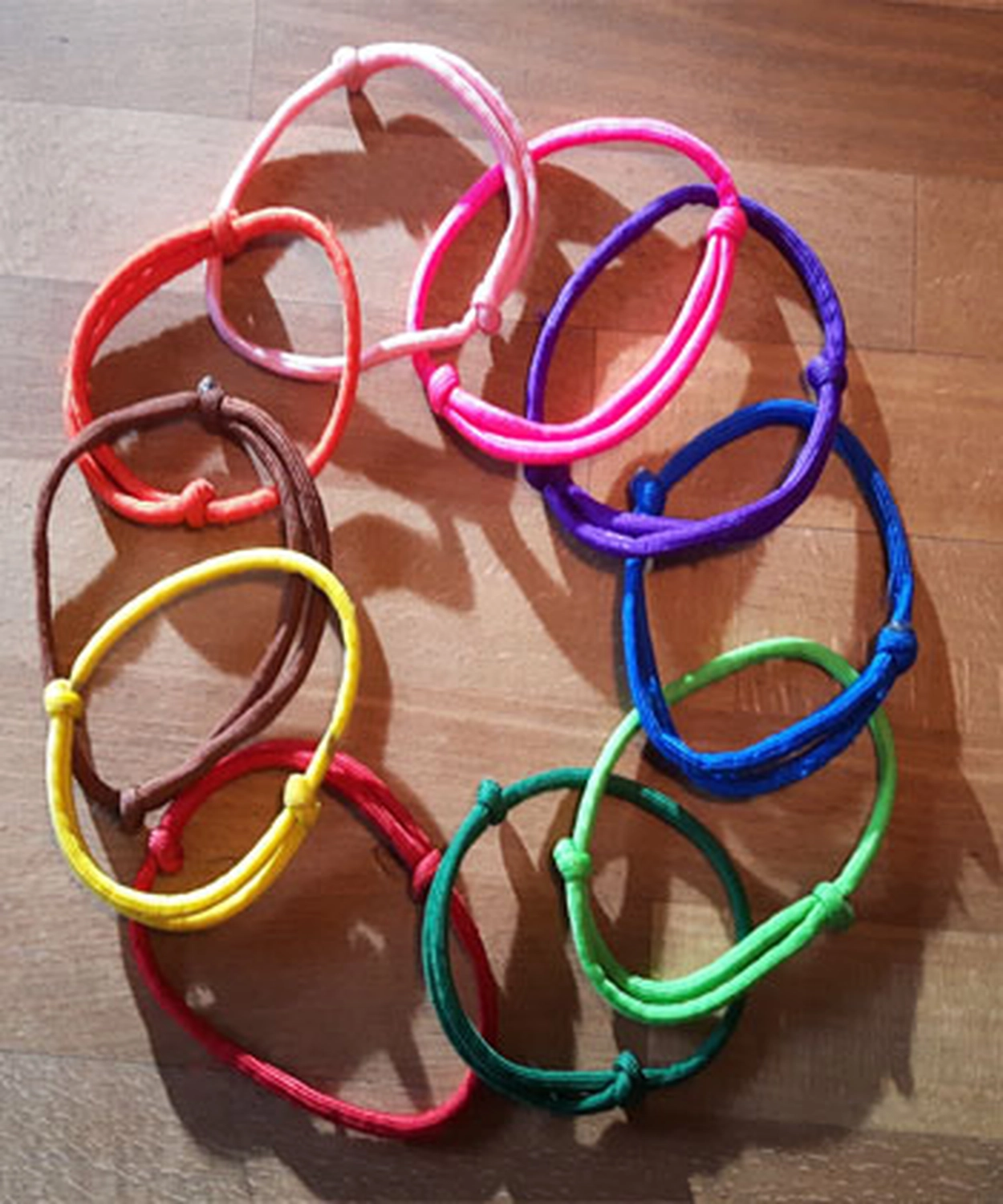 Züchter in VDH - Airedale Terrier vom Lorbas - bunte Bänder